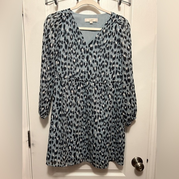LOFT Blue Leopard Print Long Sleeve V-Neck Midi Dress women’s Petite small SP - Picture 1 of 16